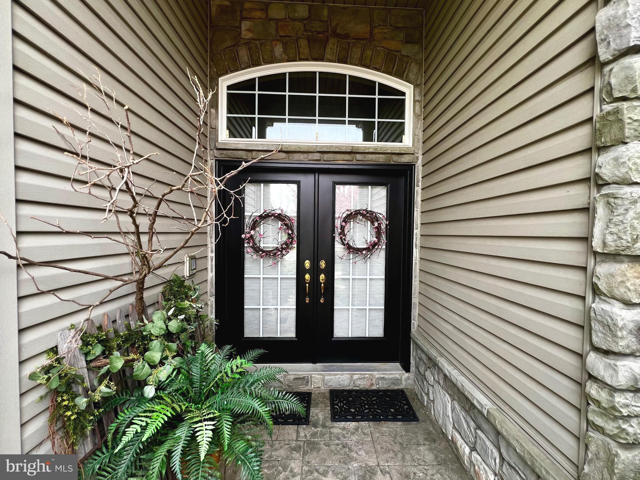 WINDSOR CROSSING - Residential