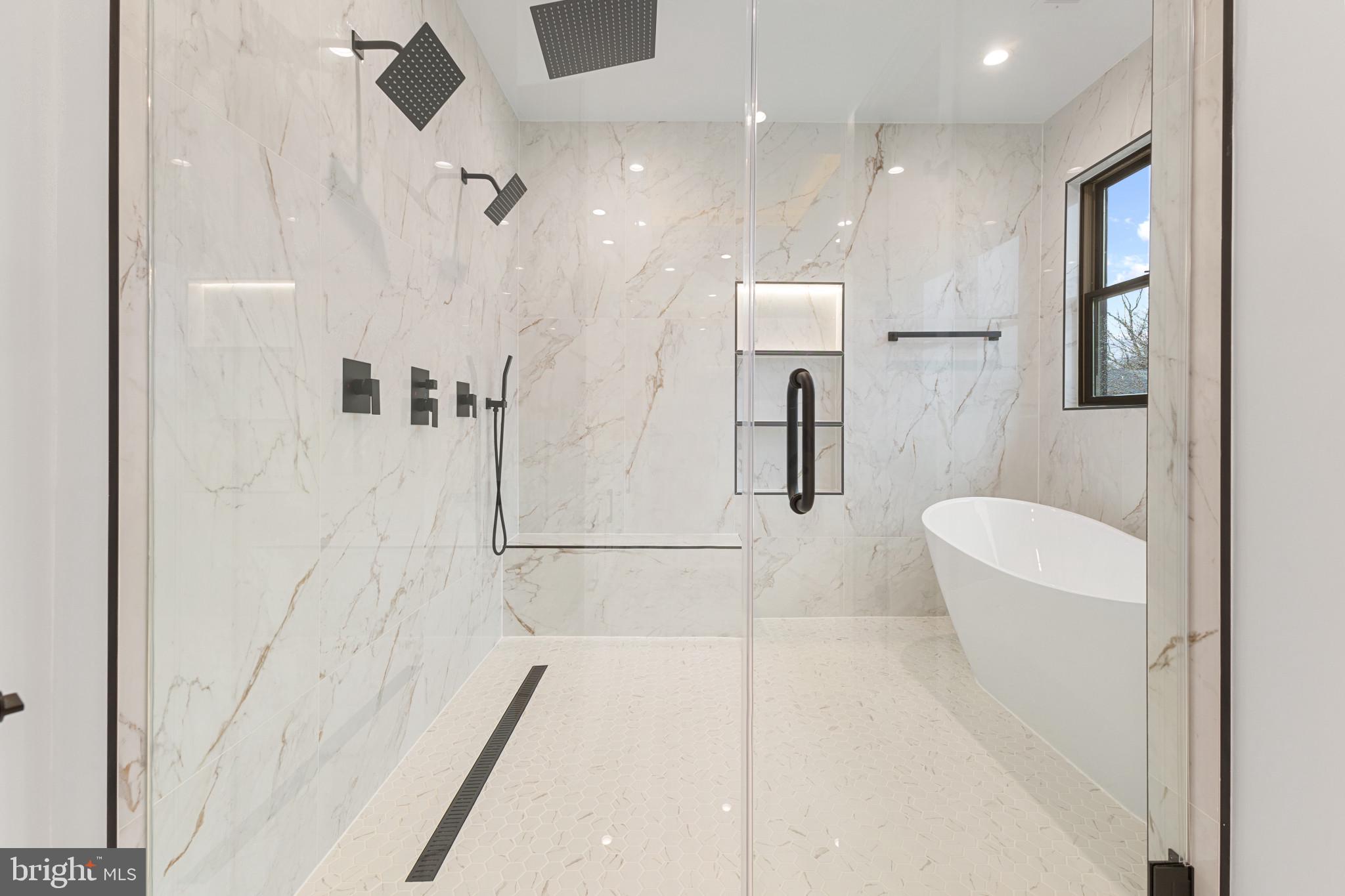 PIMMIT HILLS - Residential