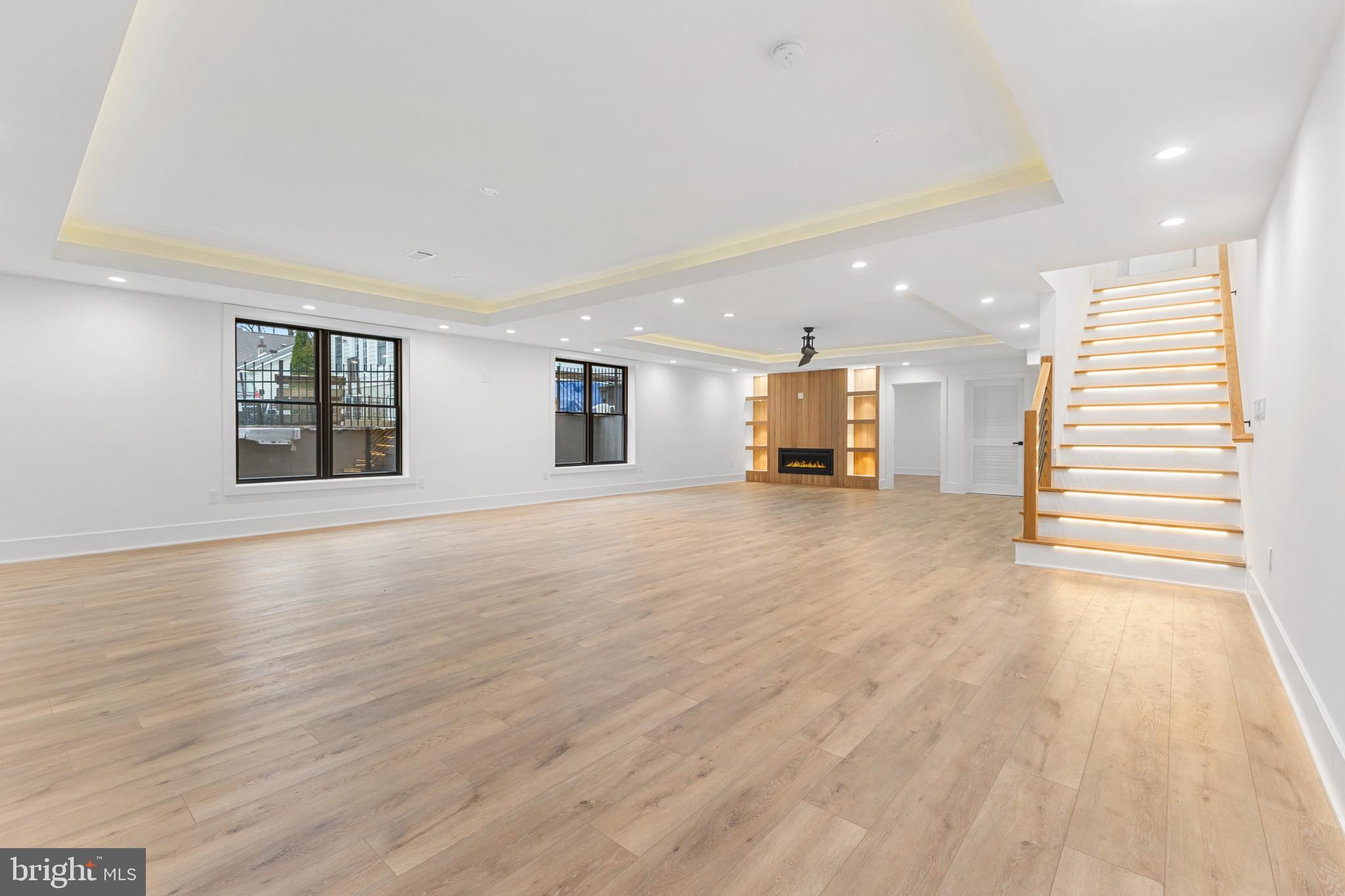 PIMMIT HILLS - Residential