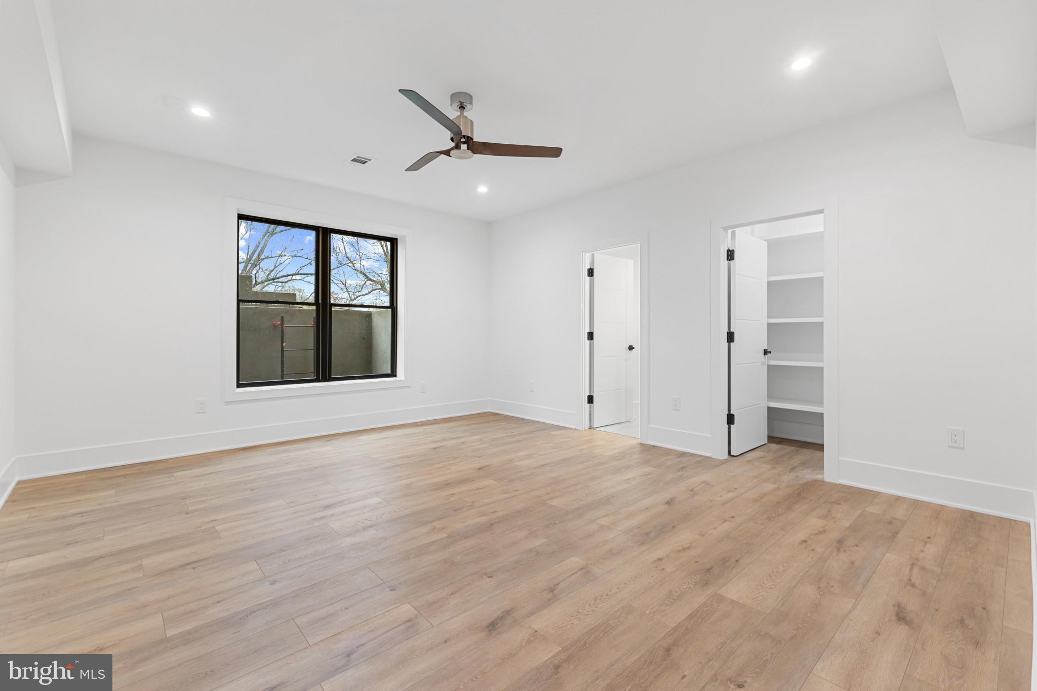 PIMMIT HILLS - Residential