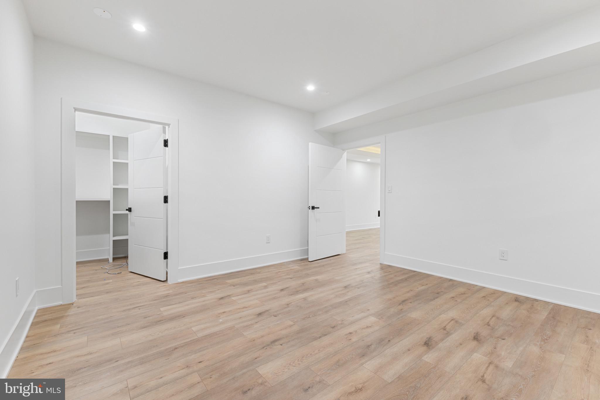PIMMIT HILLS - Residential
