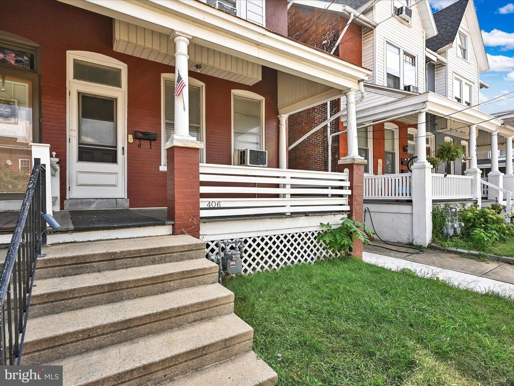 Photo of 406 E Ross Street, Lancaster, PA 17602 (MLS # PALA2040588)