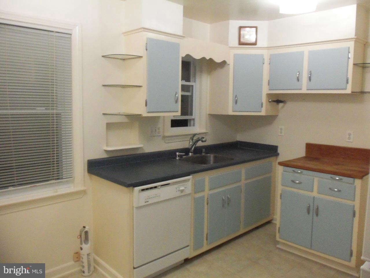 NORTH KENSINGTON - Residential Lease