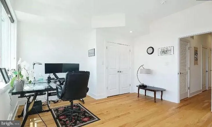 Philadelphia, Pennsylvania 19130, United States, 3 Bedrooms Bedrooms, ,3 BathroomsBathrooms,Residential,Active,99415
