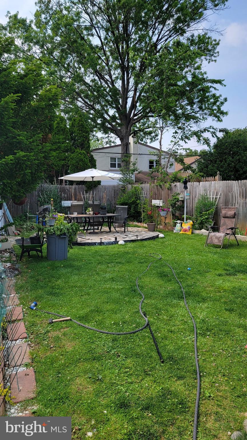 PHILADELPHIA (NORTHEAST) - Residential