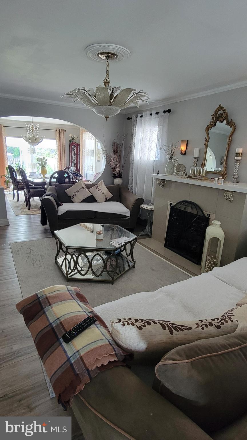 PHILADELPHIA (NORTHEAST) - Residential