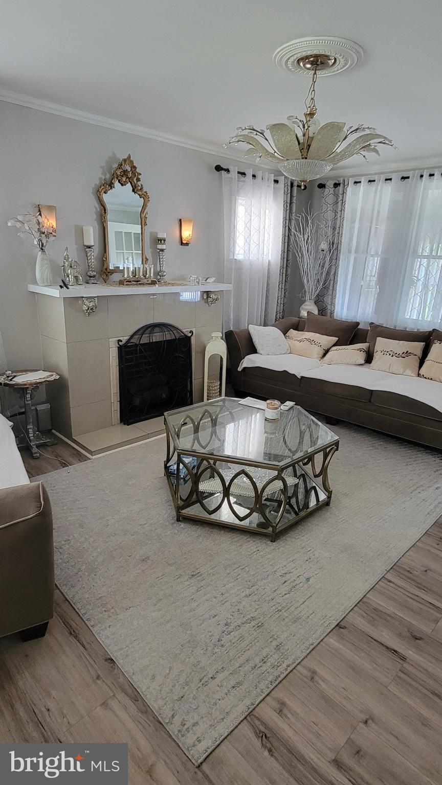 PHILADELPHIA (NORTHEAST) - Residential