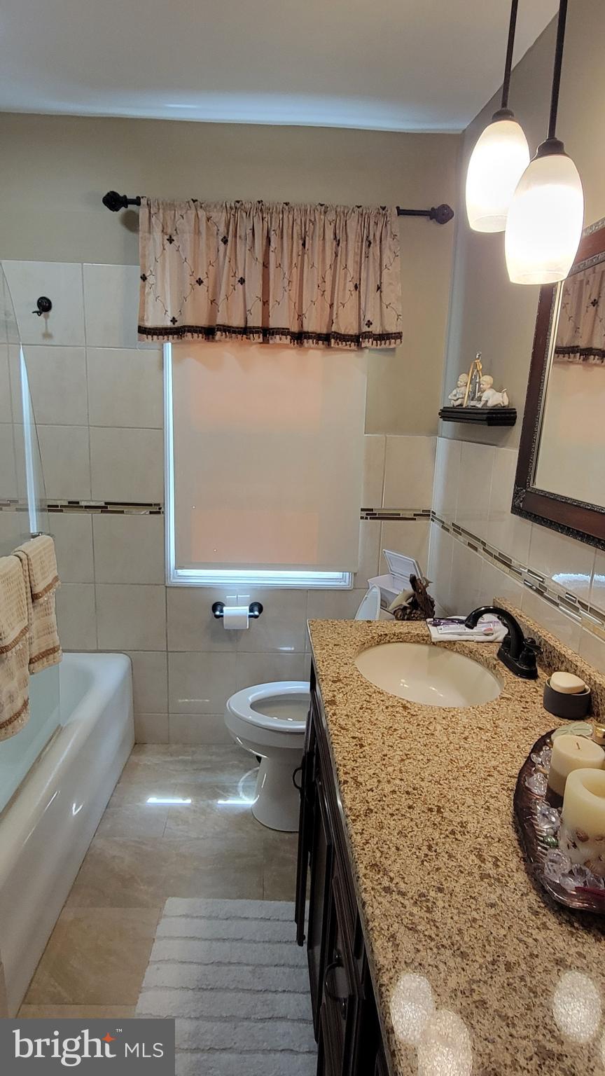 PHILADELPHIA (NORTHEAST) - Residential