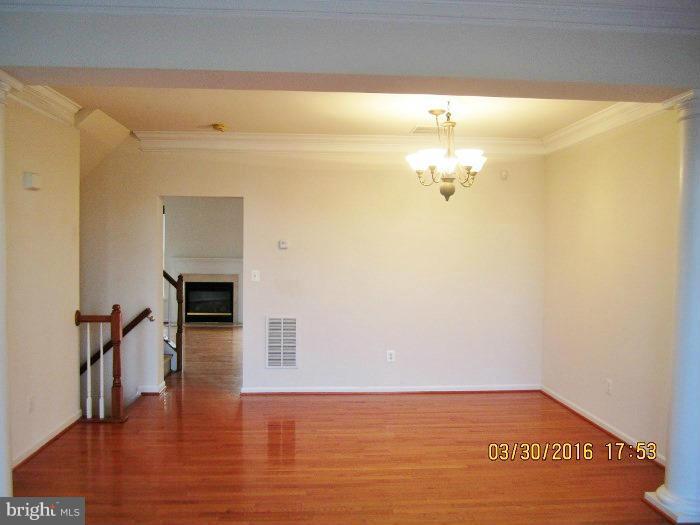 SOUTH RIDING - Residential