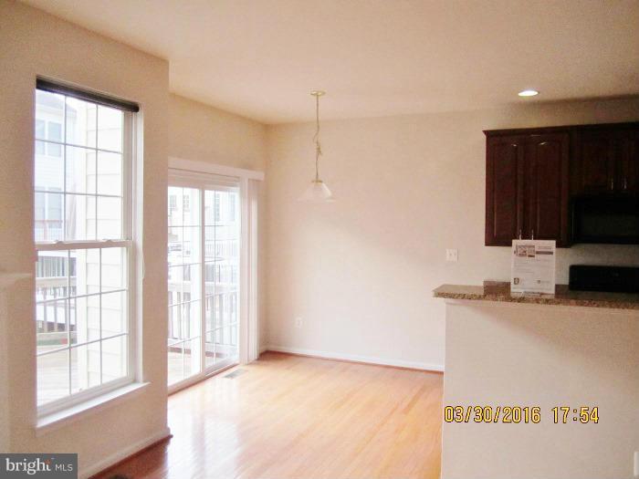 SOUTH RIDING - Residential