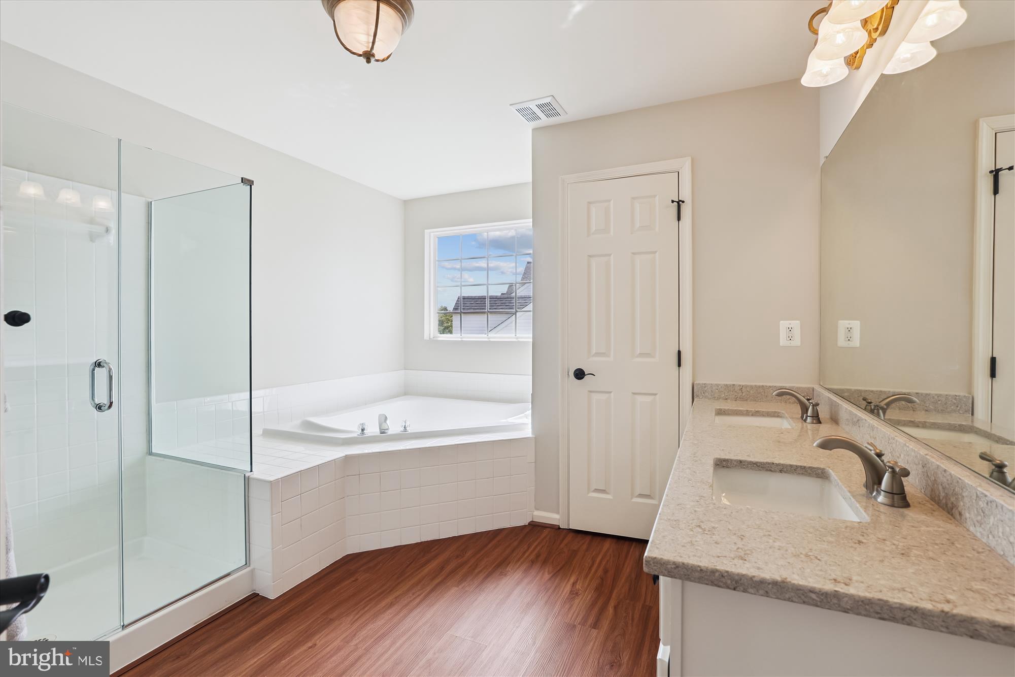 TAVISTOCK FARMS - Residential