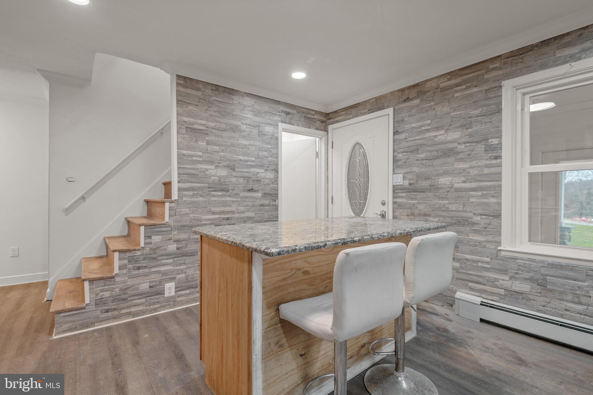 RED LION - Residential