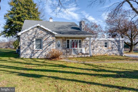2925 CAPE HORN ROAD RED LION PA 17356