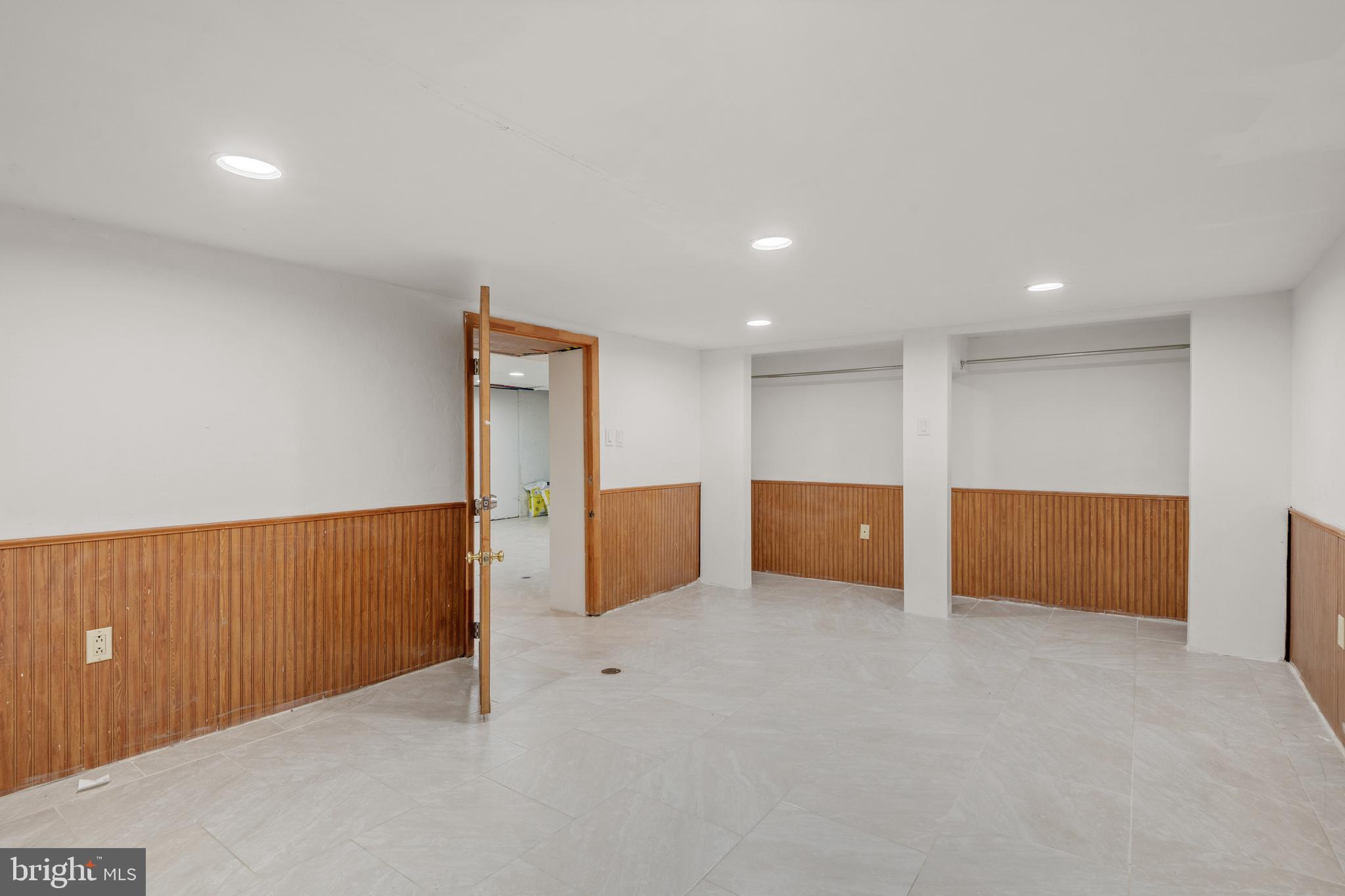 RED LION - Residential