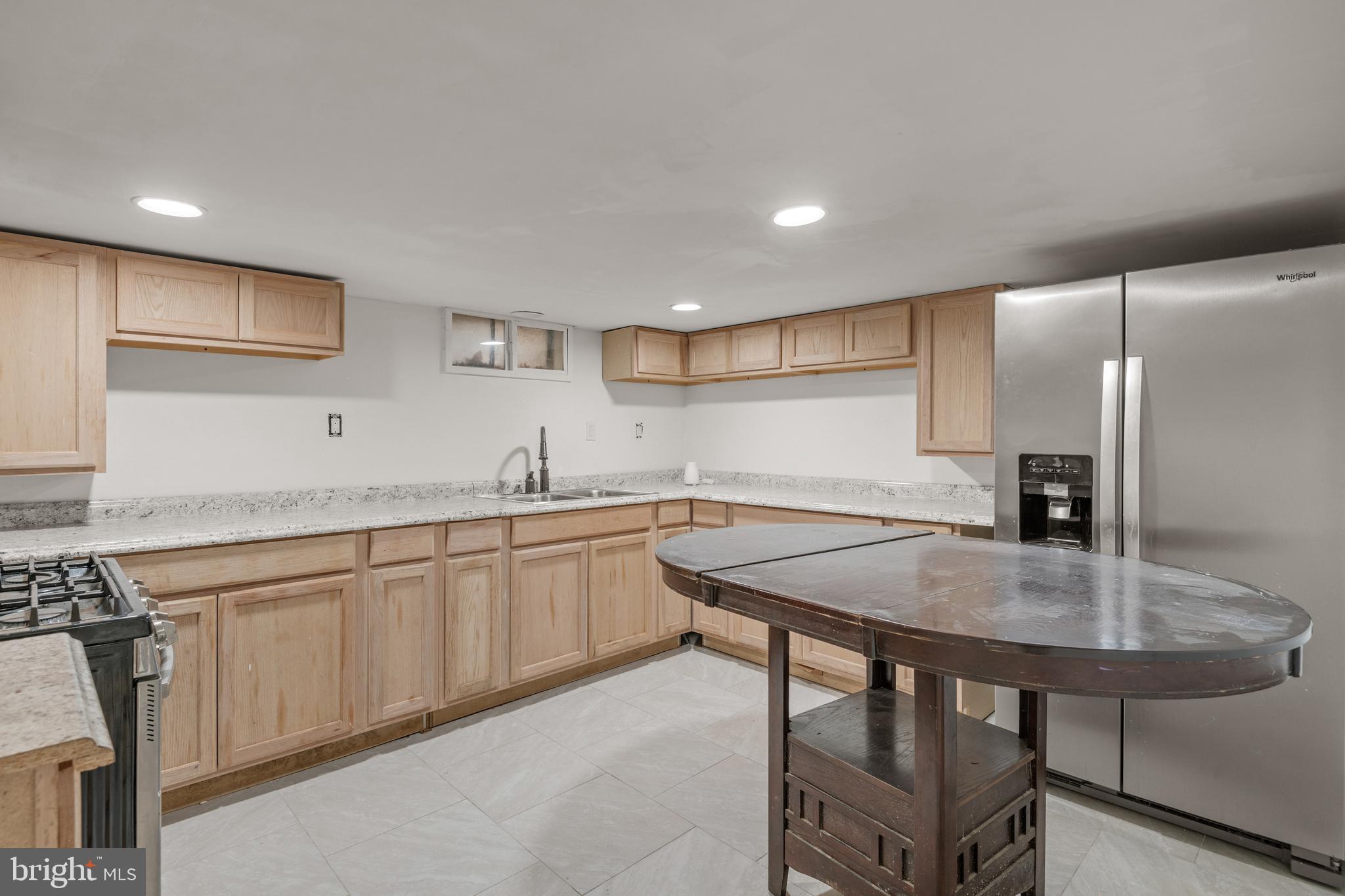 RED LION - Residential