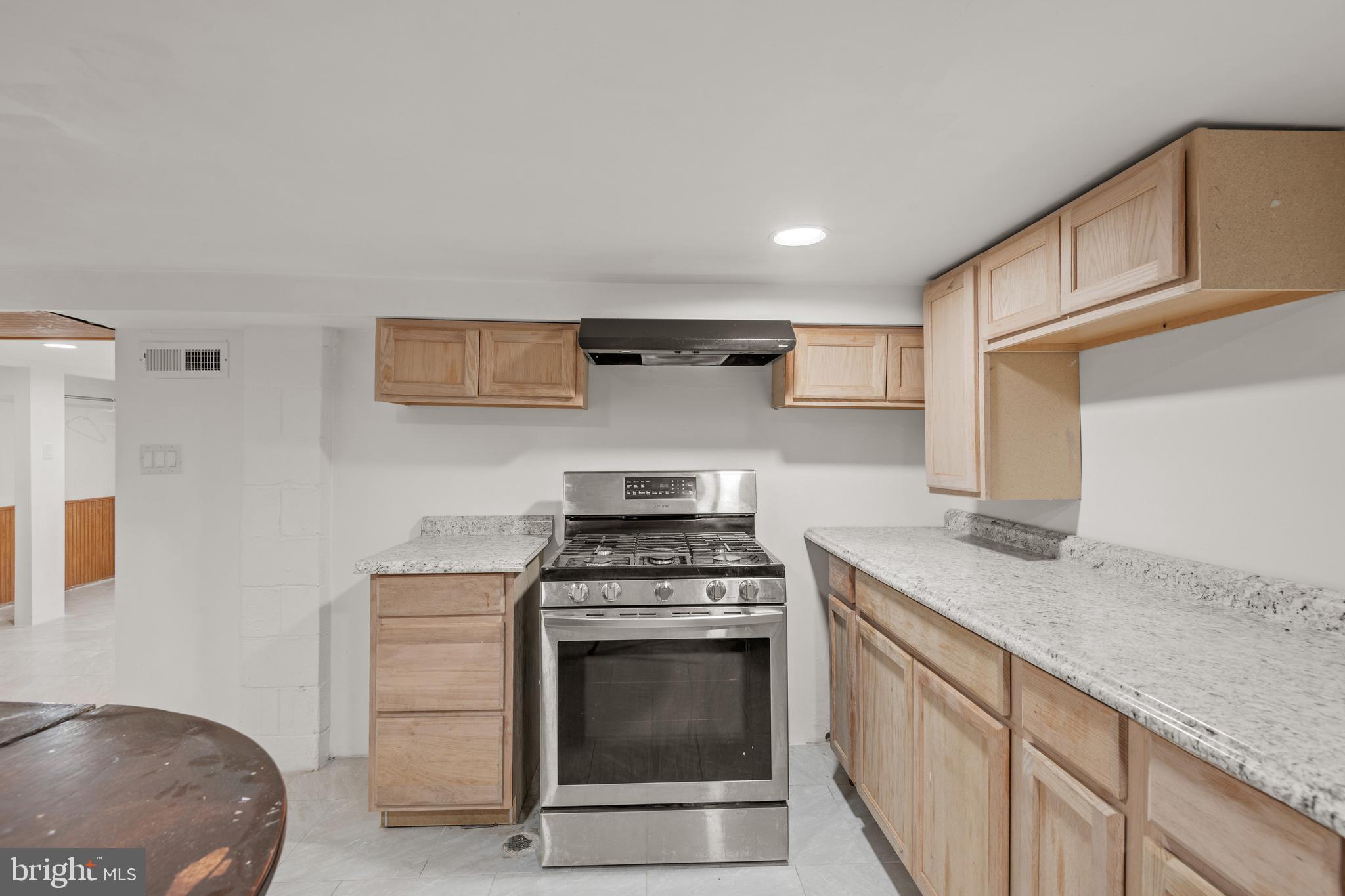 RED LION - Residential