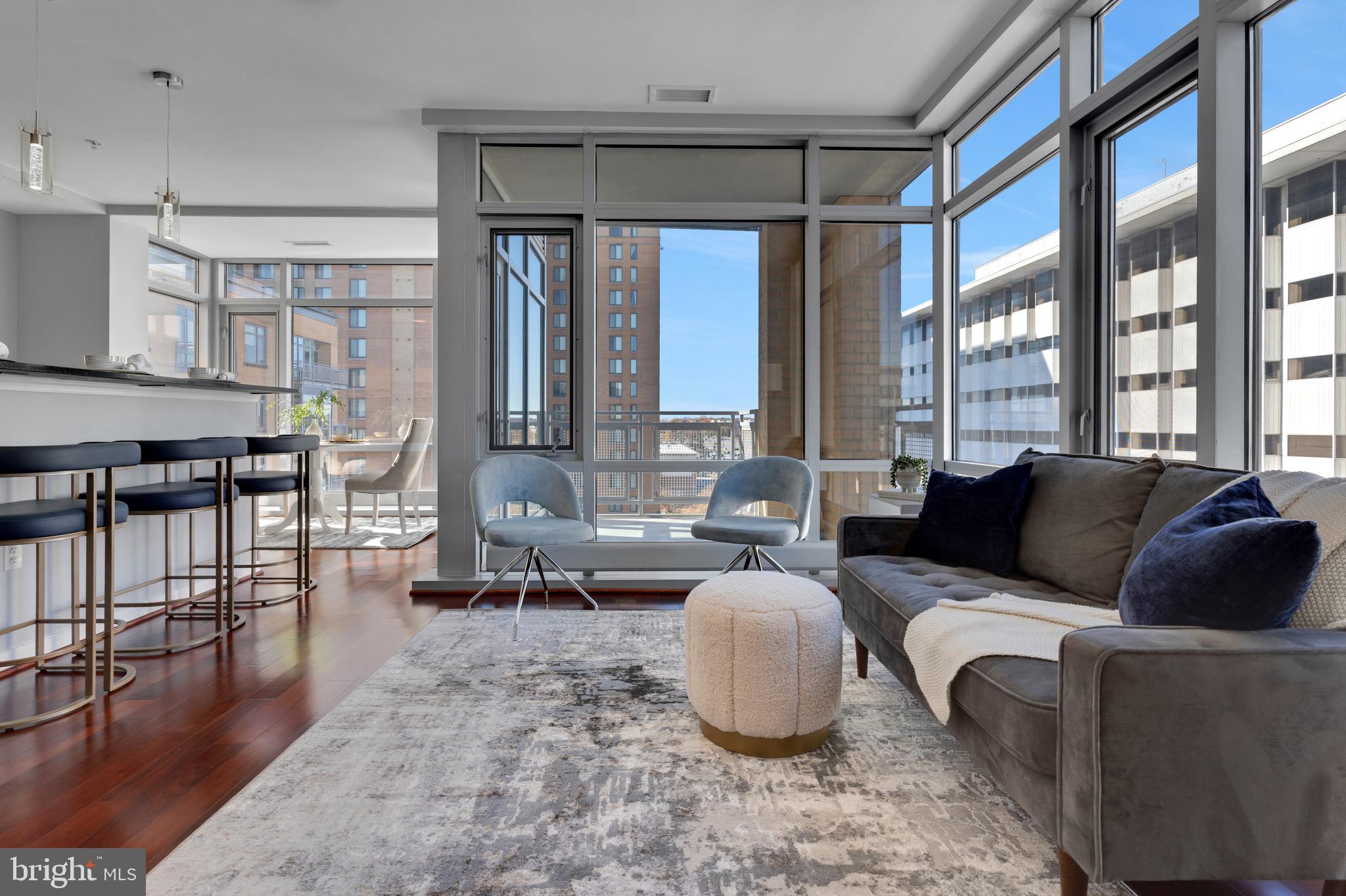 ONE INDEPENDENCE PLAZA - Residential