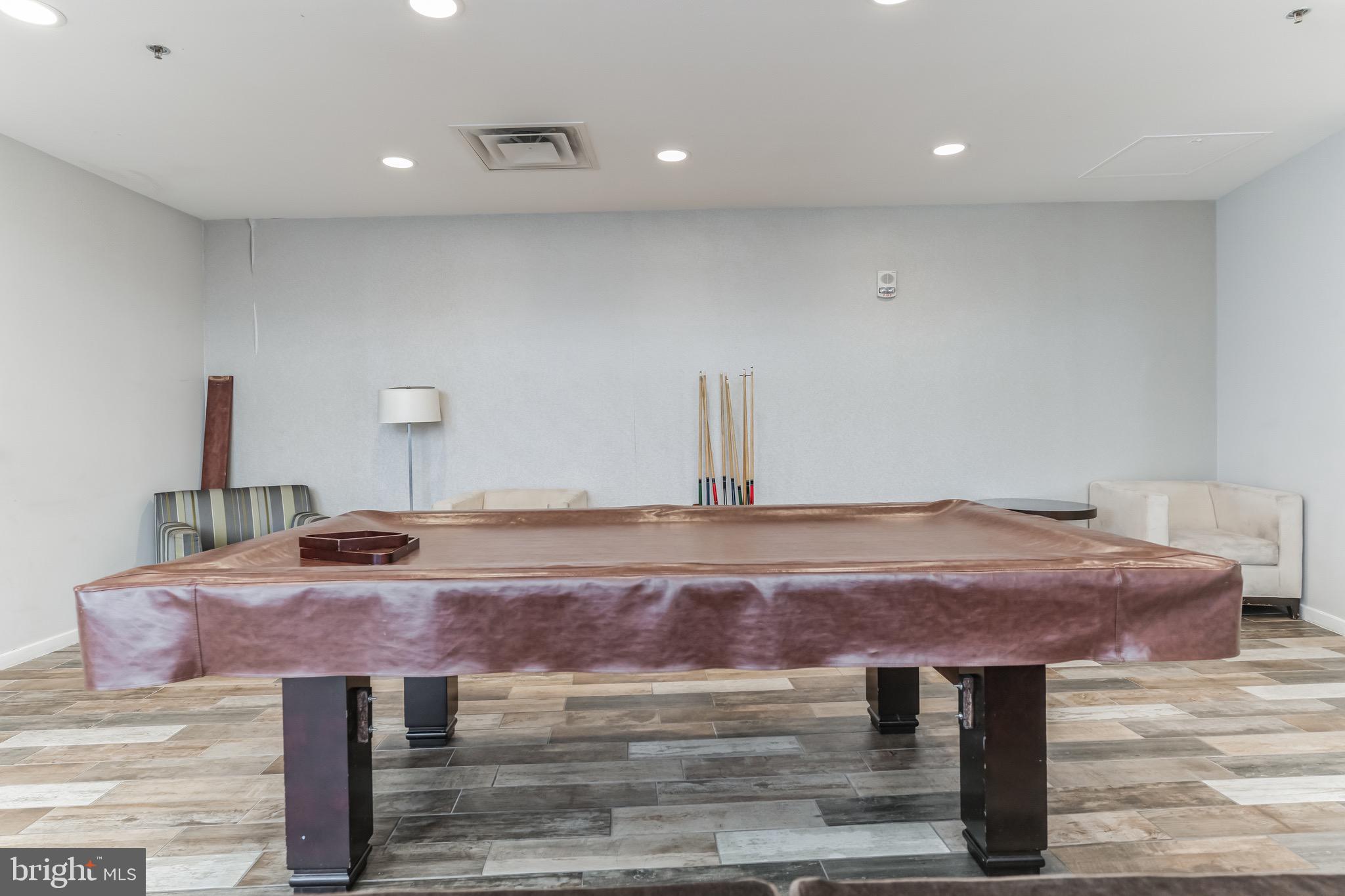 ONE INDEPENDENCE PLAZA - Residential