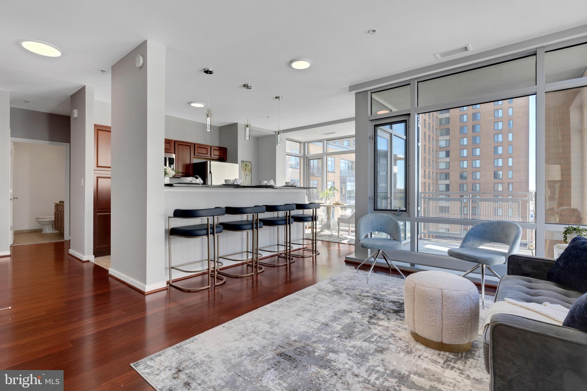 ONE INDEPENDENCE PLAZA - Residential