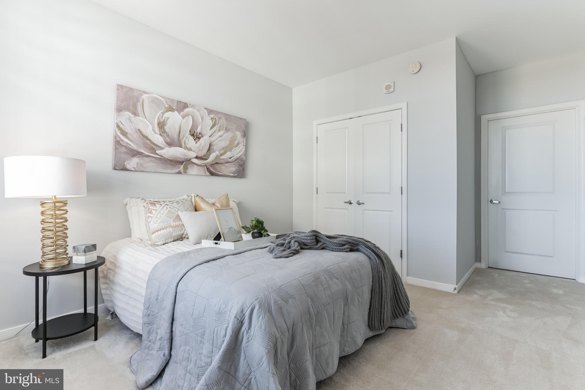 ONE INDEPENDENCE PLAZA - Residential