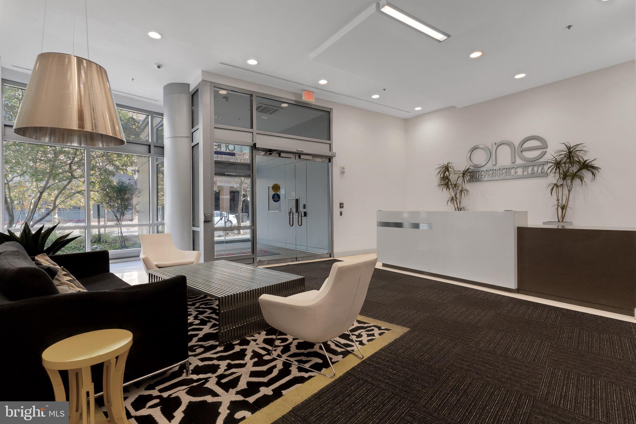 ONE INDEPENDENCE PLAZA - Residential