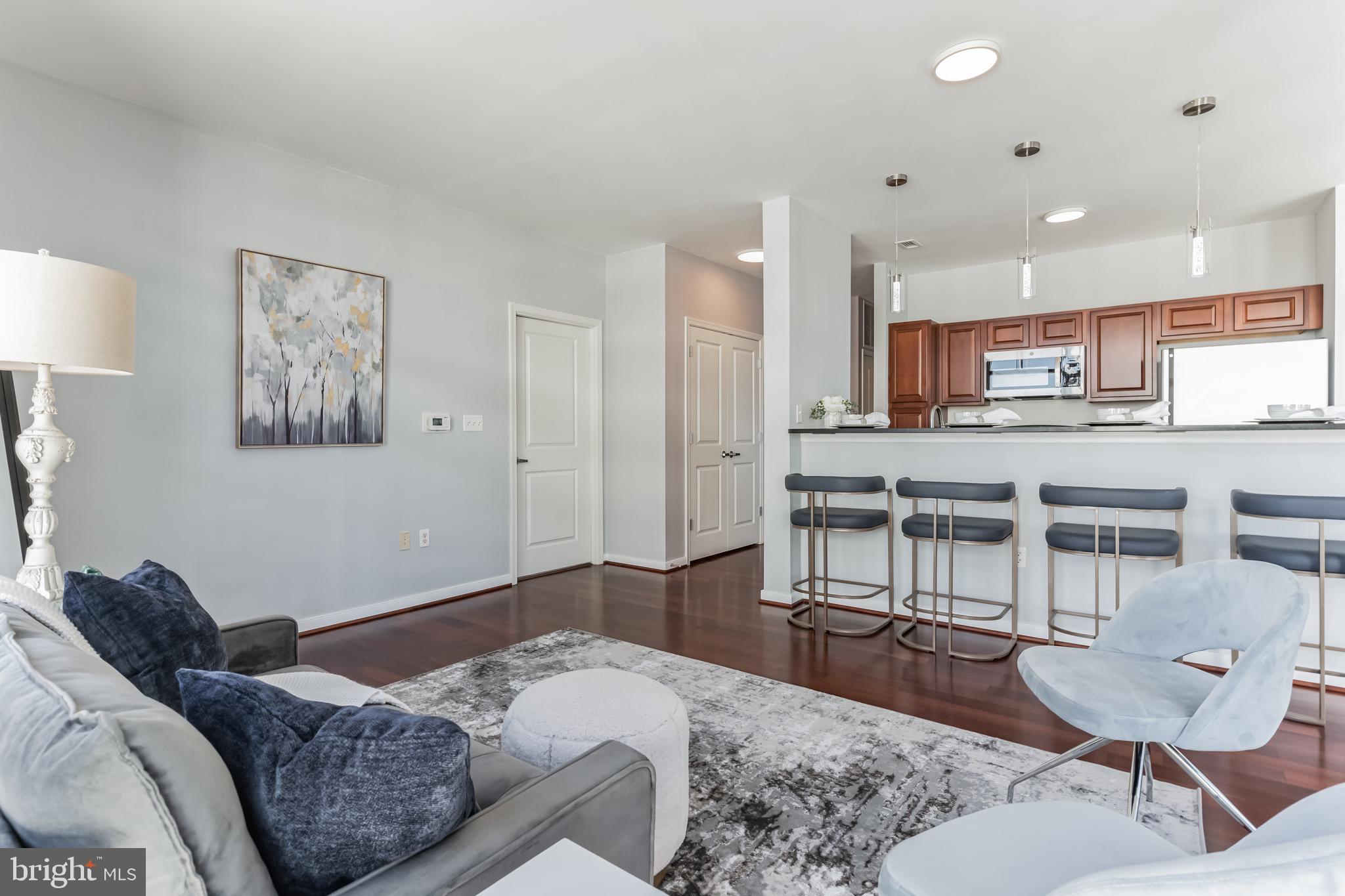 ONE INDEPENDENCE PLAZA - Residential