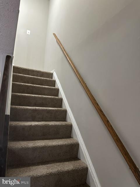 42 ROCKY BROOK COURT