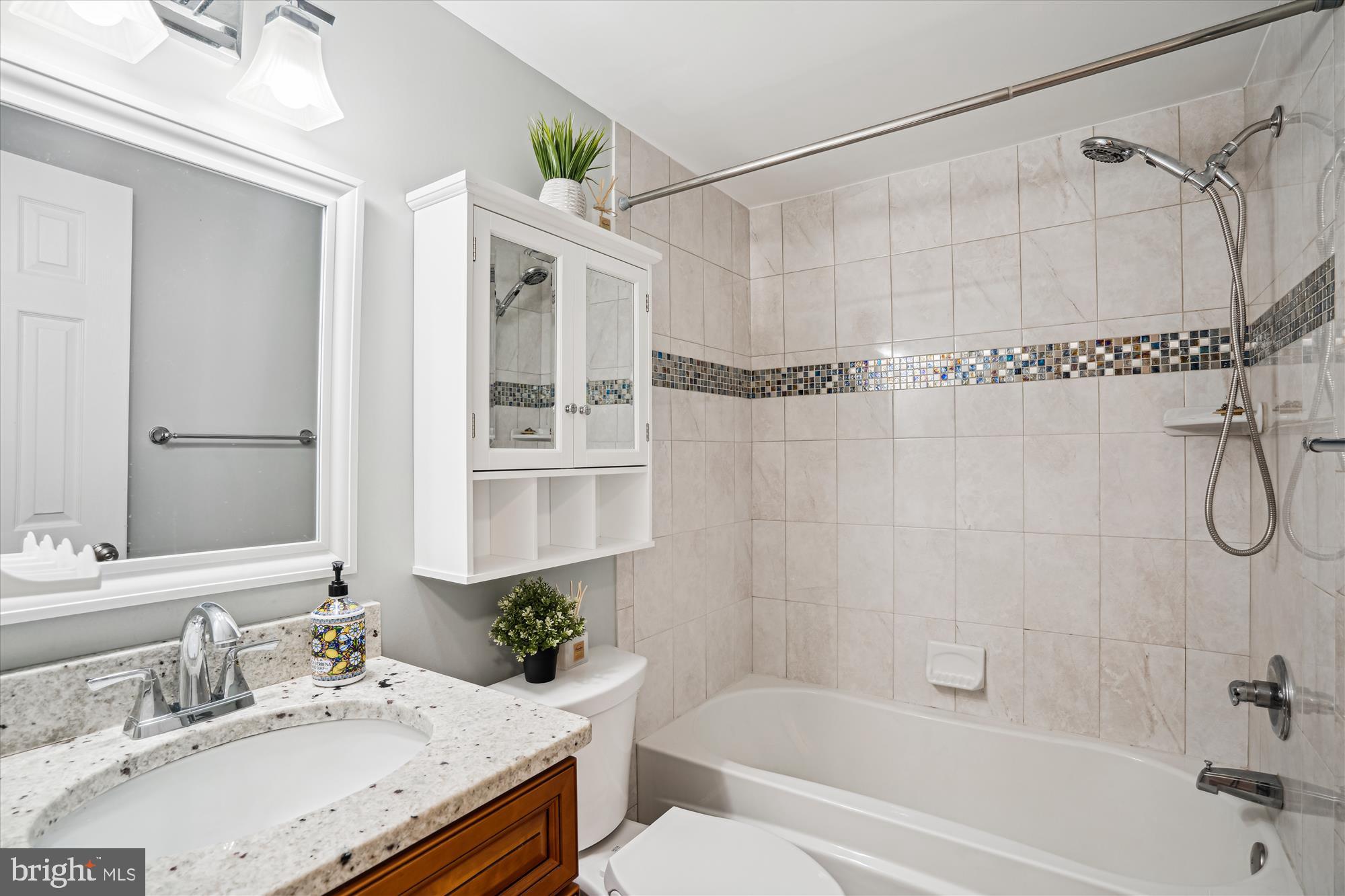 VILLAGE OF OWEN BROWN - Residential