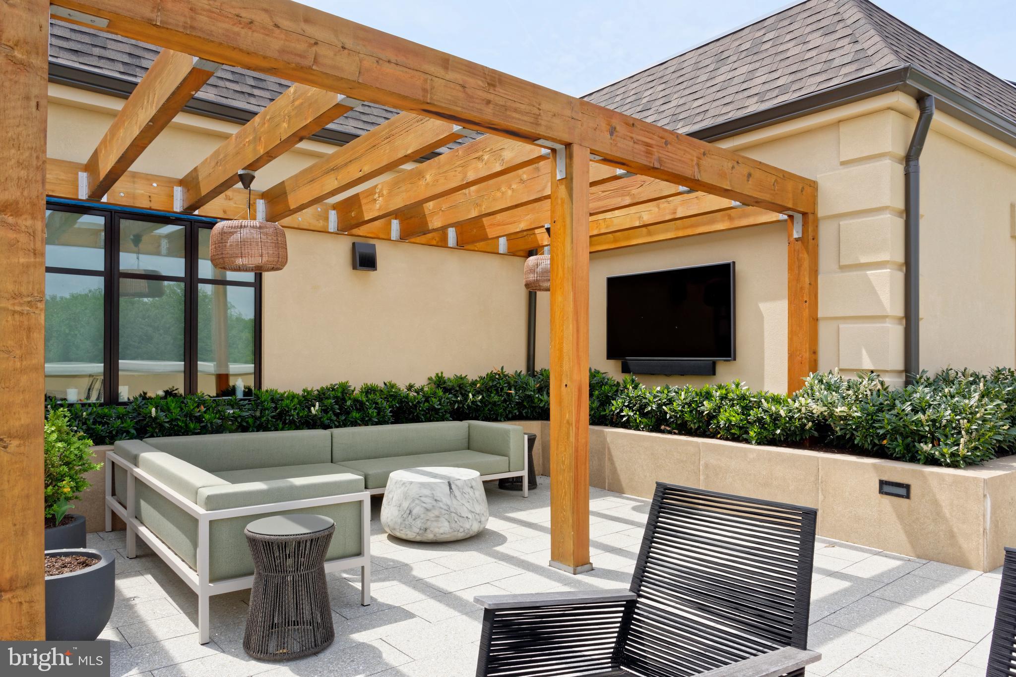 CHEVY CHASE - Residential