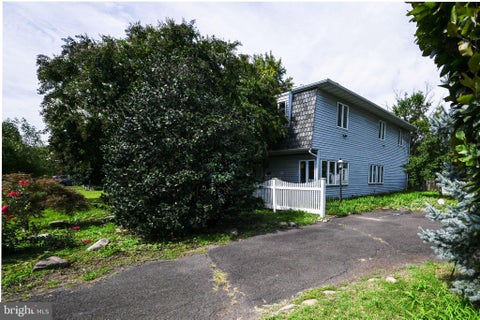 Photo of 313 Trenton Road, FAIRLESS HILLS, PA 19030 (MLS # PABU2133746)