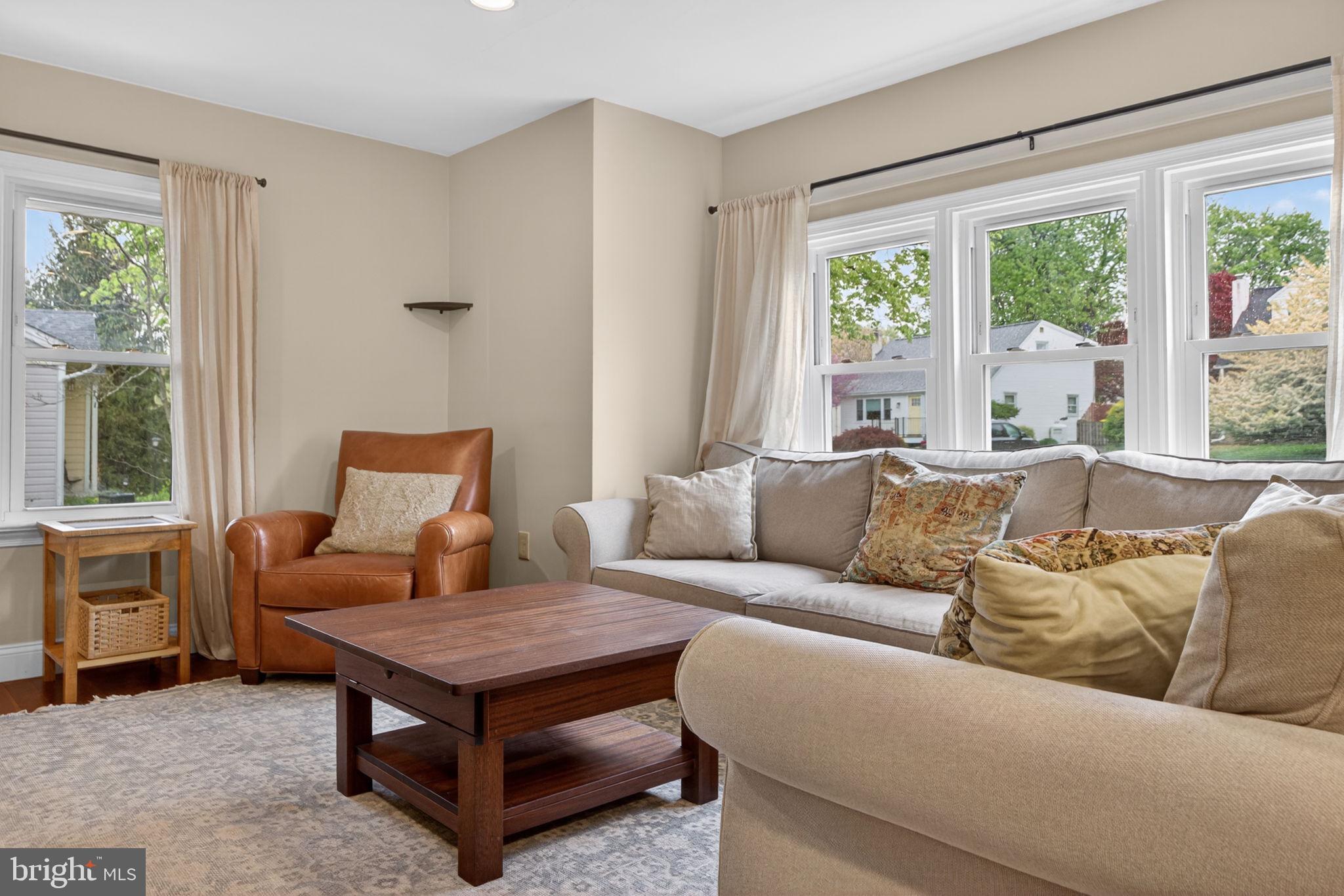 MAPLEWOOD - Residential