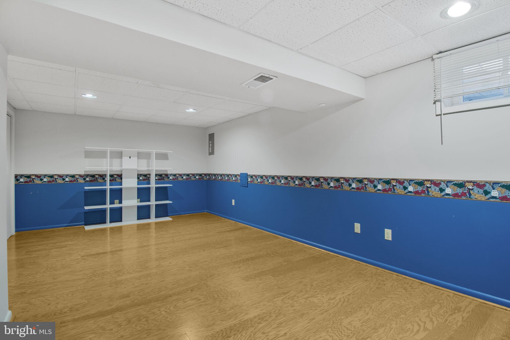 KINGS CONTRIVANCE - Residential