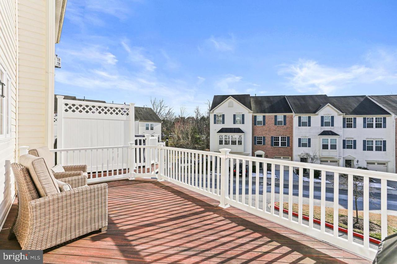 DORSEY CROSSING - Residential Lease