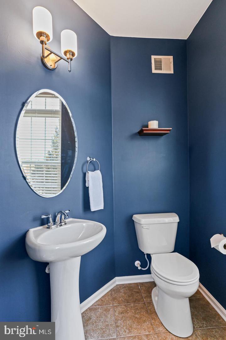 DORSEY CROSSING - Residential Lease