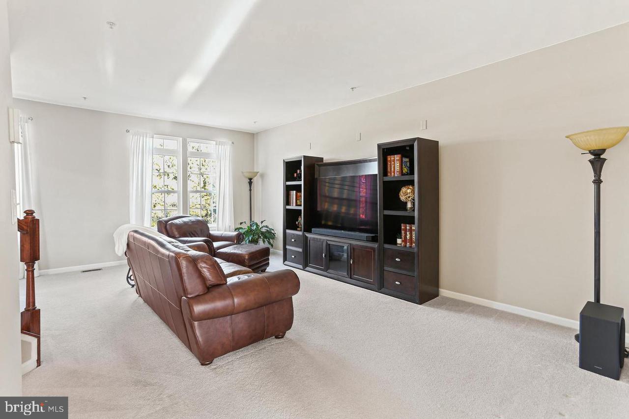 DORSEY CROSSING - Residential Lease