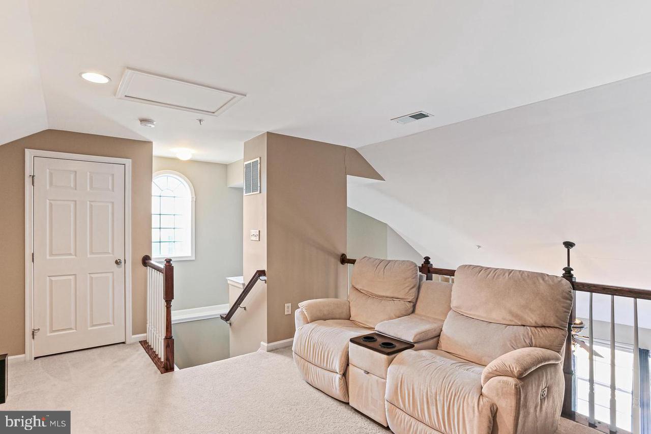 DORSEY CROSSING - Residential Lease