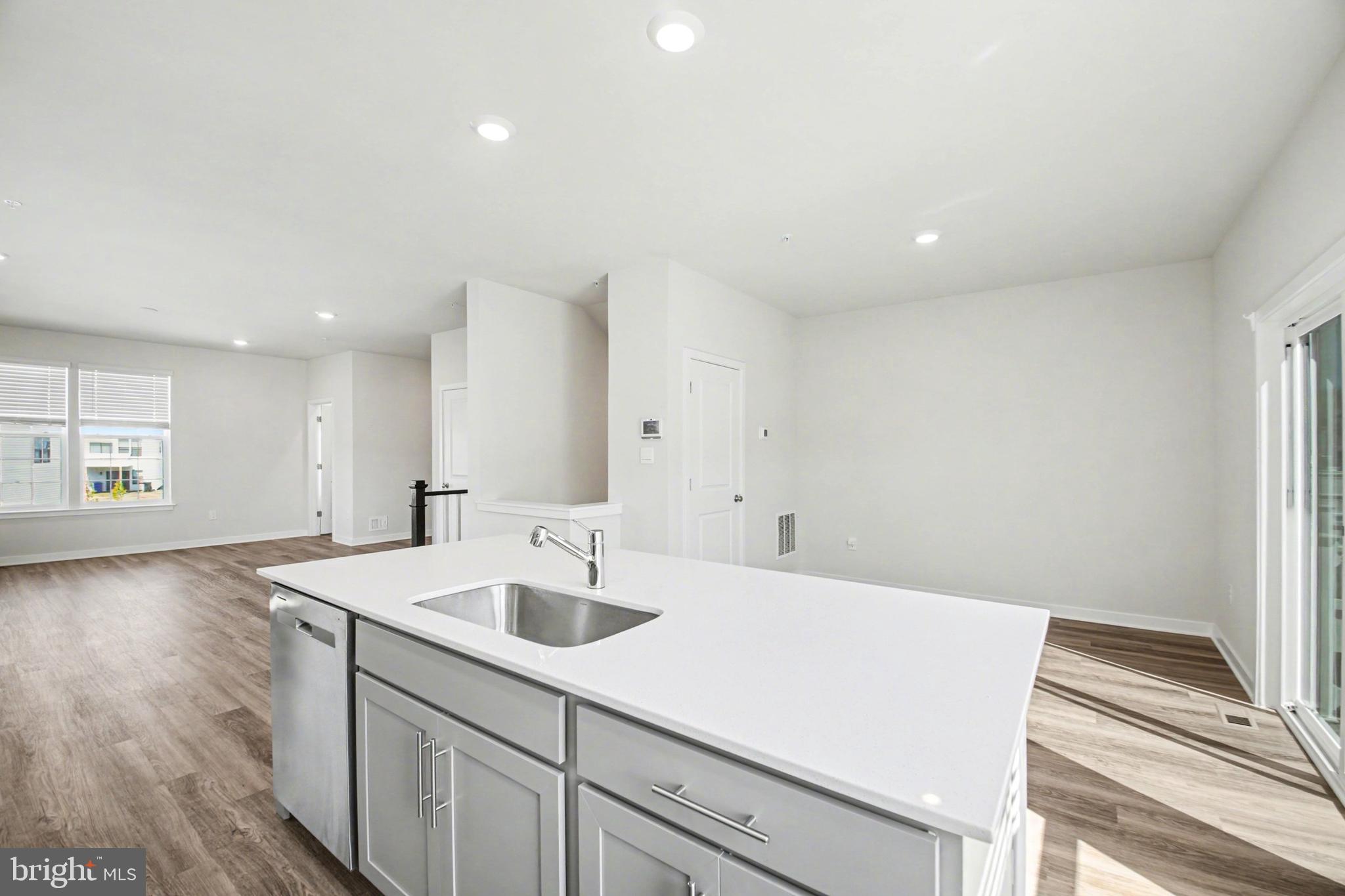 PINEGROVE - Residential