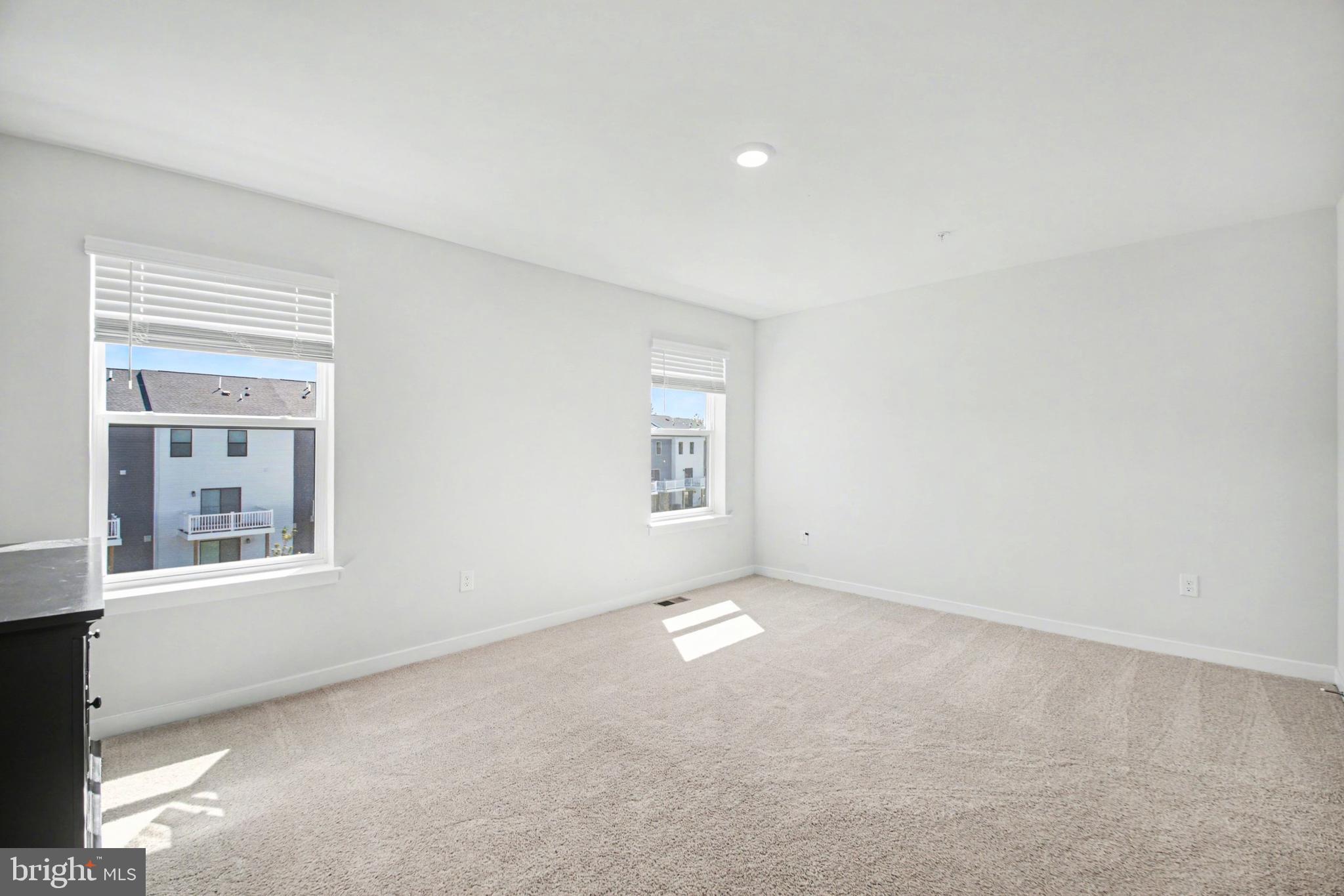 PINEGROVE - Residential