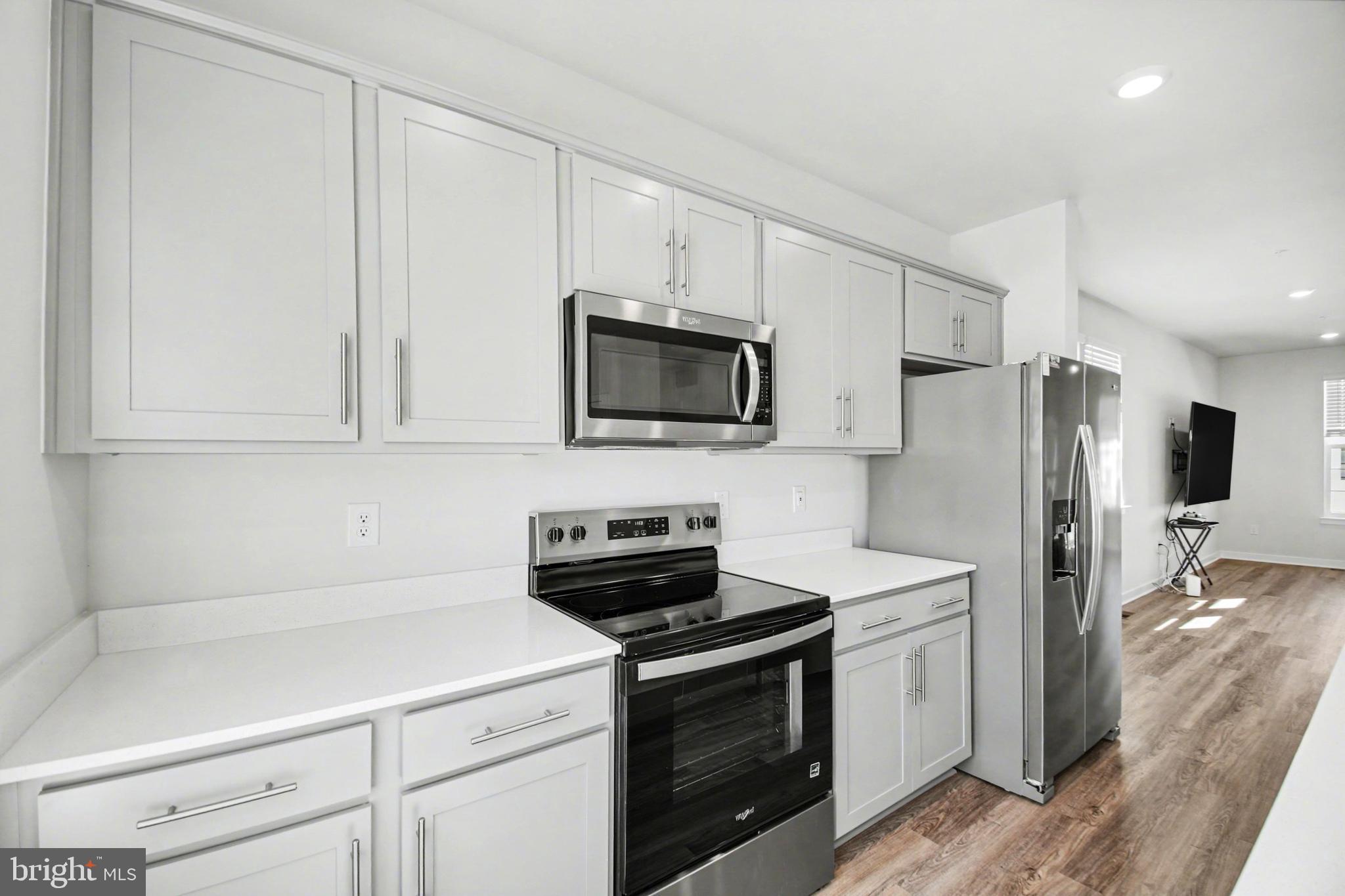 PINEGROVE - Residential