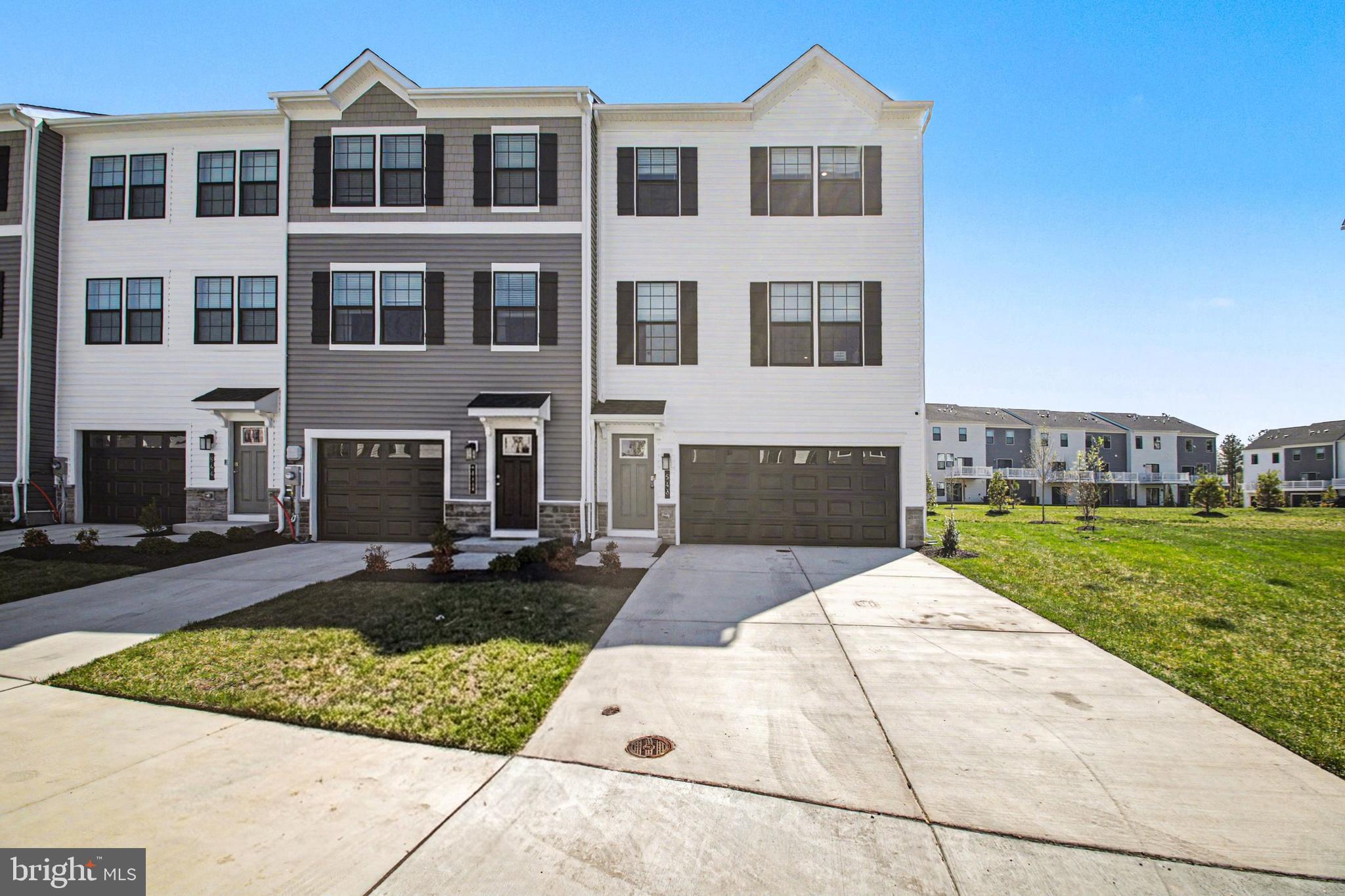 PINEGROVE - Residential