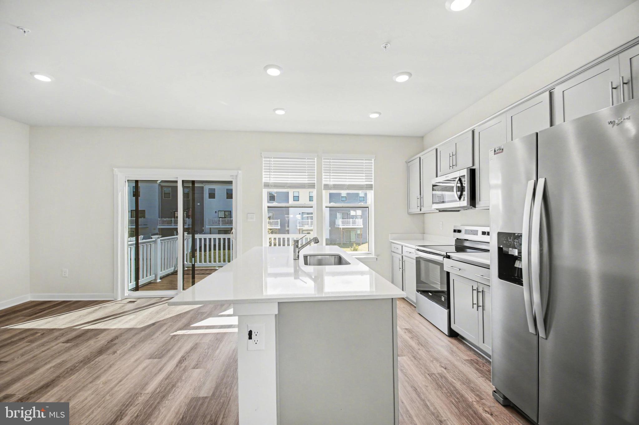 PINEGROVE - Residential