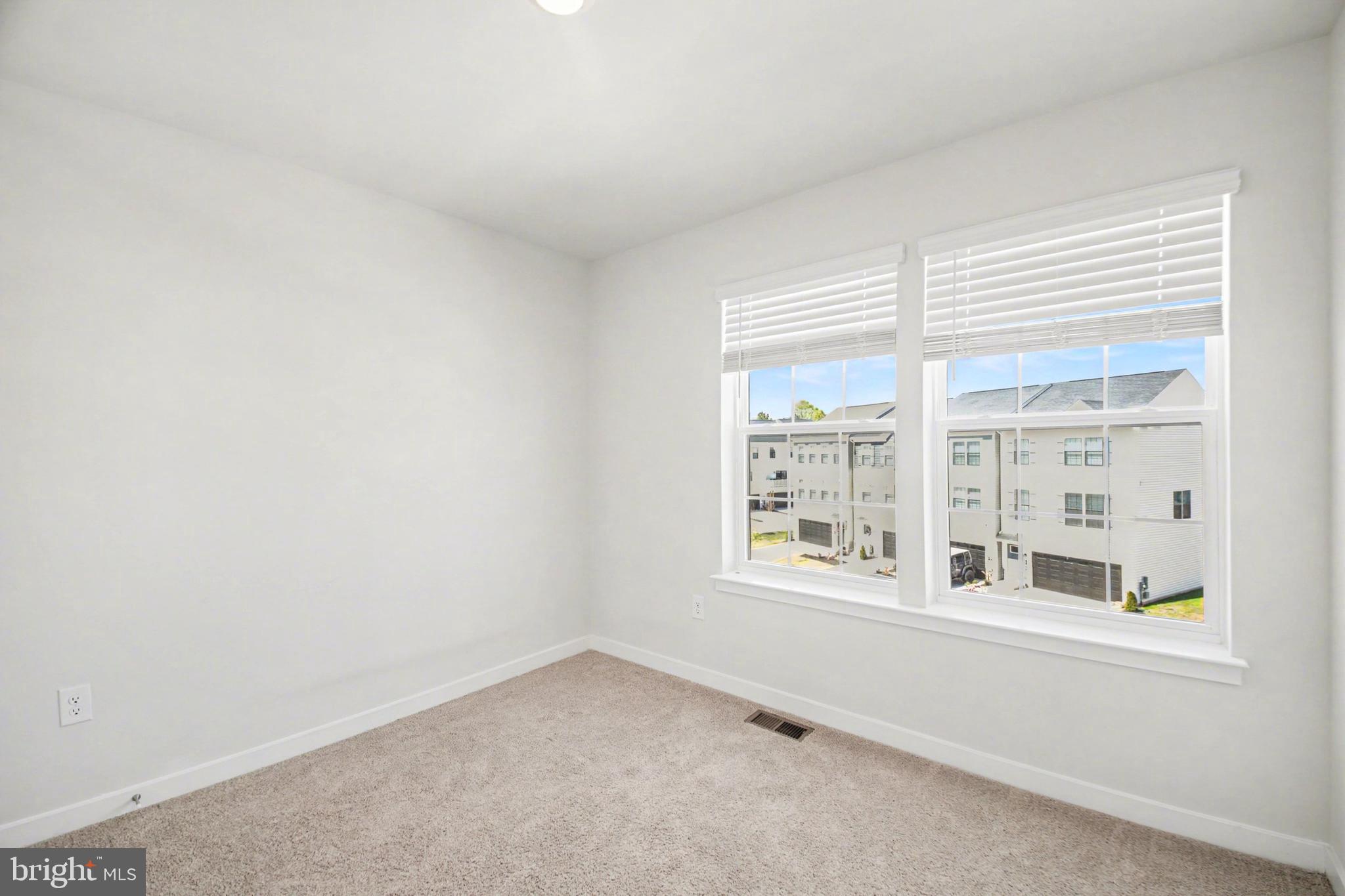 PINEGROVE - Residential