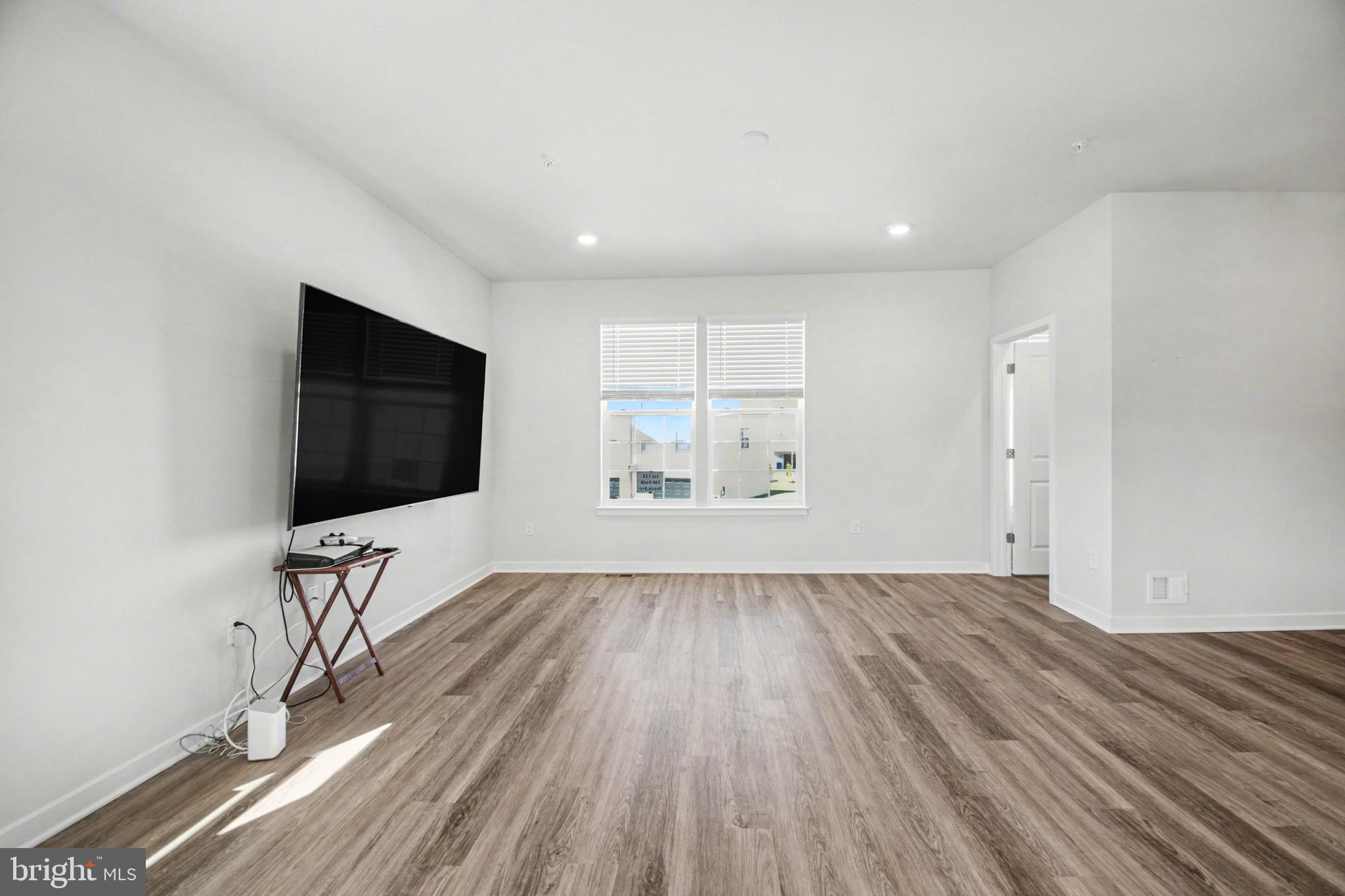 PINEGROVE - Residential