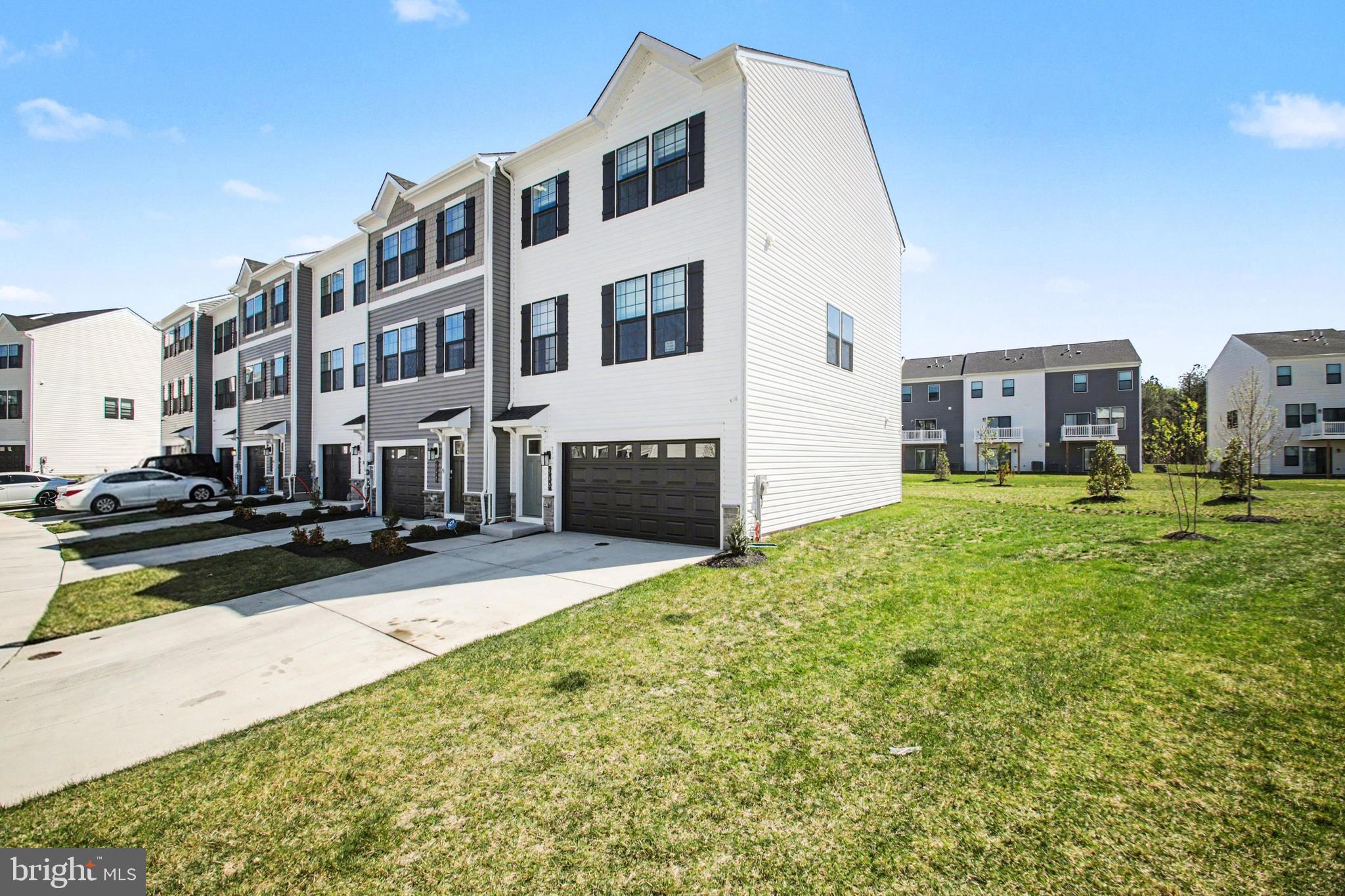 PINEGROVE - Residential