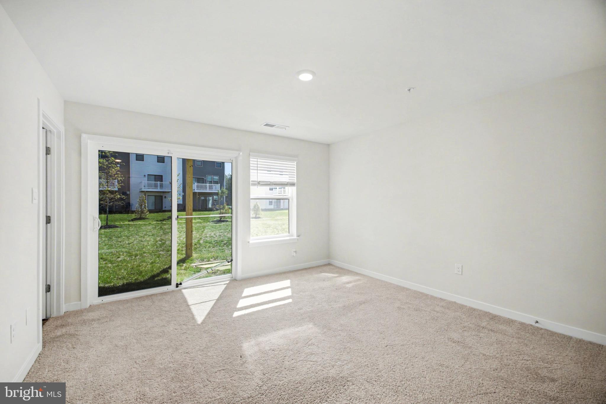 PINEGROVE - Residential