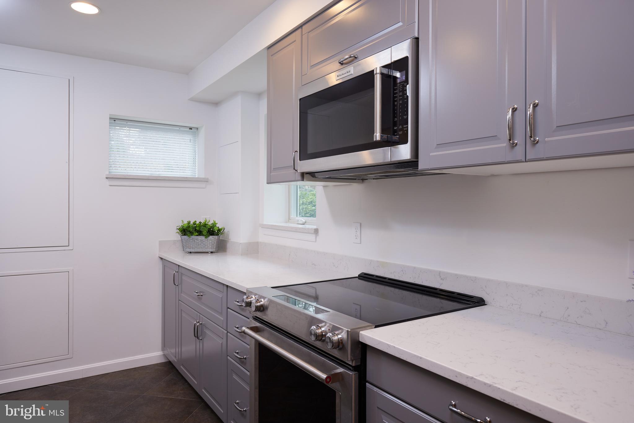 SOMERSET HEIGHTS - Residential