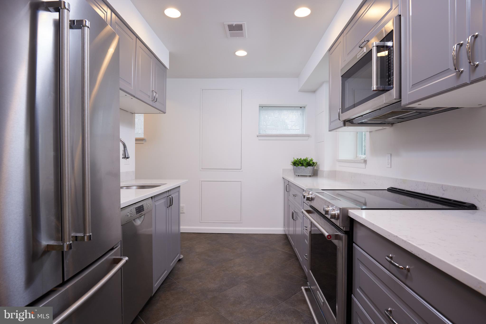 SOMERSET HEIGHTS - Residential