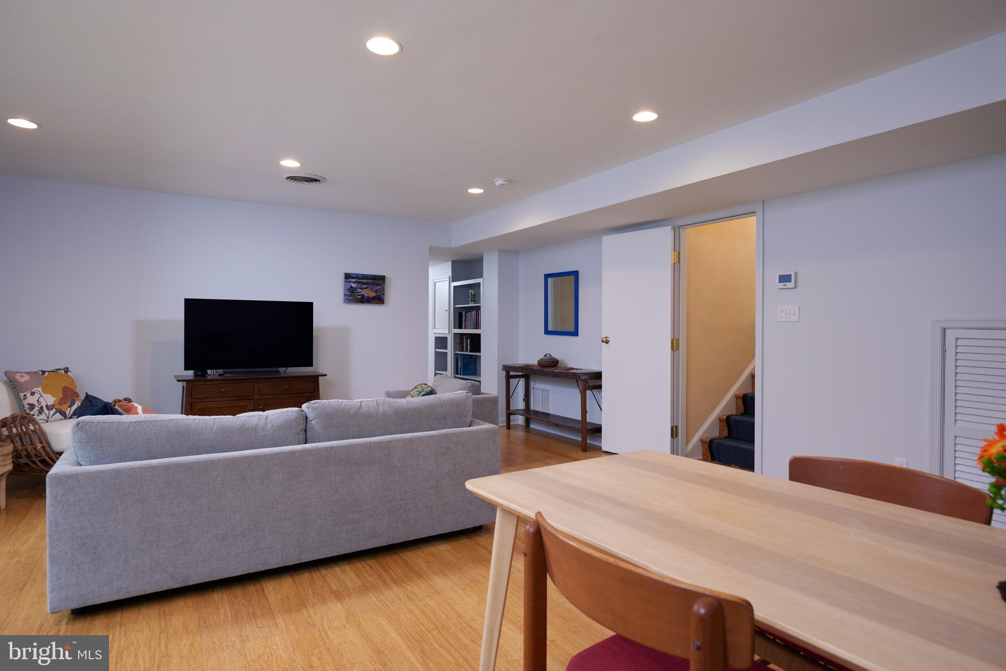 SOMERSET HEIGHTS - Residential