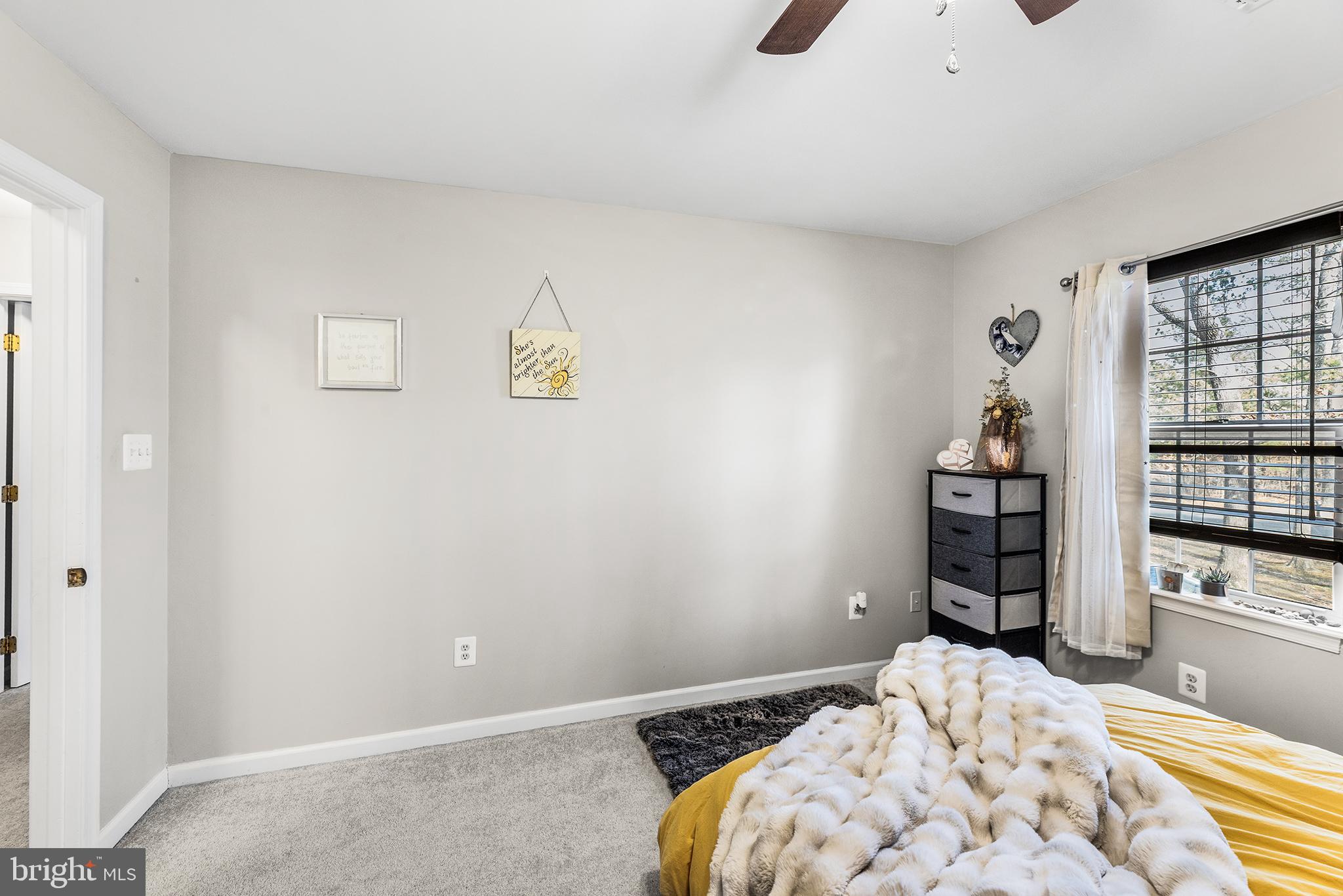 WHITE COVE - Residential