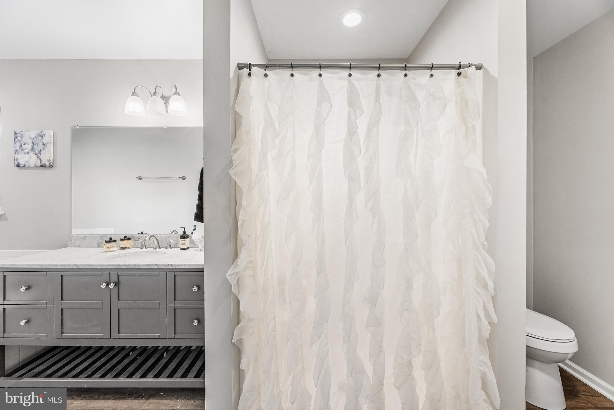 WHITE COVE - Residential